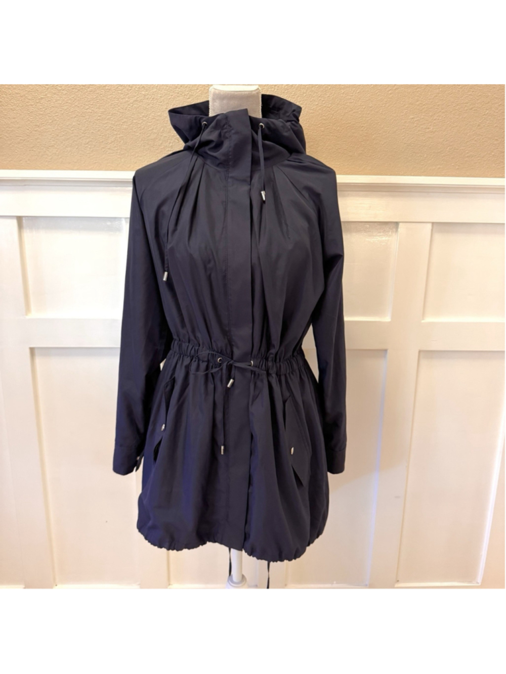 WHITE HOUSE BLACK MARKET Lightweight Parka Jacket Size:S Adjustable Navy Pocket